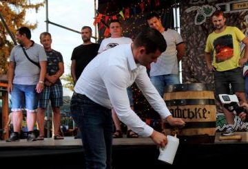 Желудок в восторге: Чем удивляли всех посетителей на «Варишськом Пиве» в Мукачево (ФОТО)