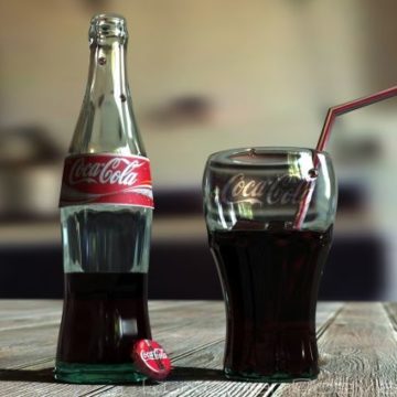 И сладко, и весело: Coca-Cola планирует выпустить напиток с марихуаной