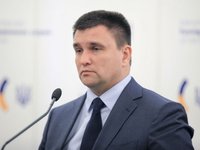 Задержанные РФ в Керченском проливе украинские моряки по статусу являются военнопленными, поэтому судить их нельзя – Климкин