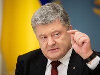 Порошенко намерен до конца дня подписать закон о расширении перечня бойцов за независимость Украины со статусом УБД